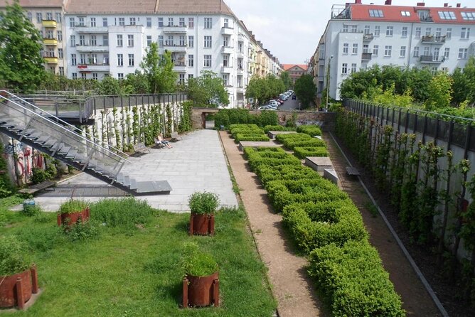 2.5-Hour Berlin Wall and Memorial Sites Walking Tour - From Bornholmer Straße to Nordbahnhof, the walk’s clear logic