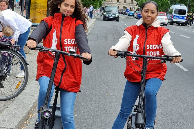 3-H E-scooter Sightseeing Tours in Berlin - A 2-hour Scrooser tour that keeps Berlin from feeling too big