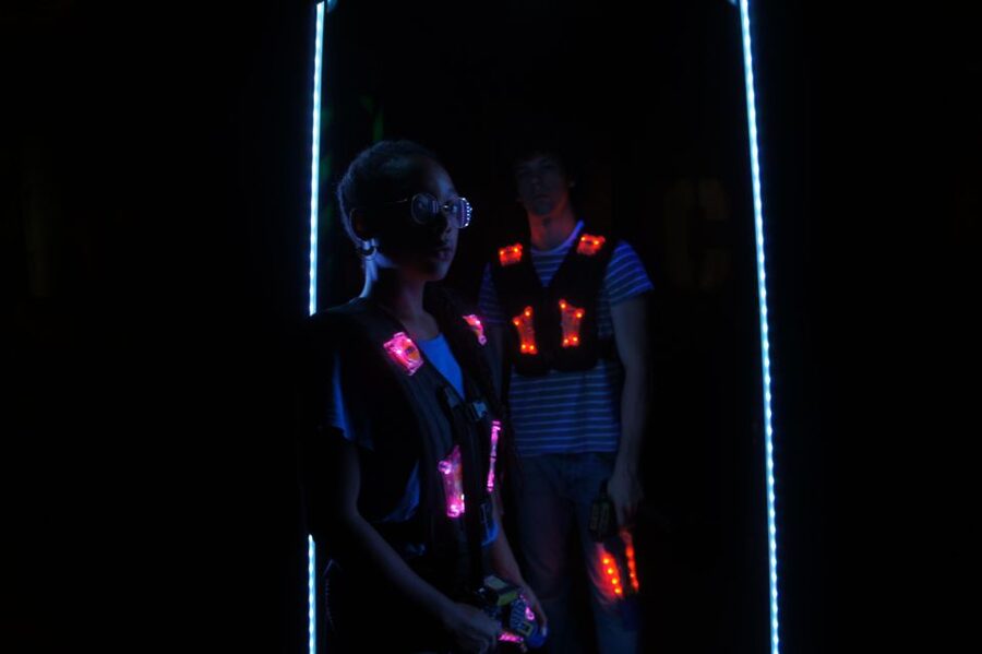 3 round zone Premium Lasertag - Languages and staff guidance that make it easy for groups