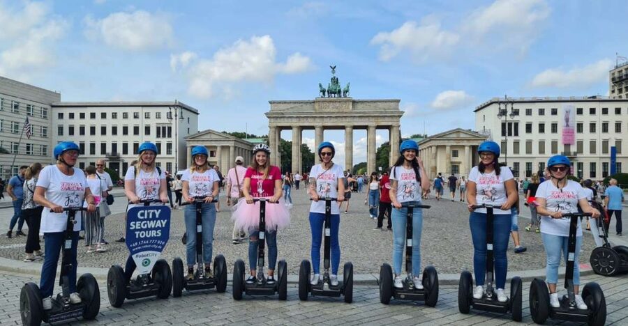 3h-Berlin: Private Sightseeing Segway Tour - Gliding along the Spree River: where the ride feels best