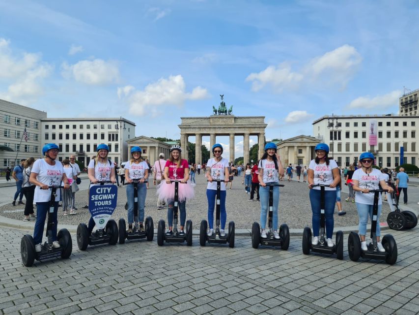 3h-Berlin: Private Sightseeing Segway Tour - The Reichstag, Holocaust Memorial, and Checkpoint Charlie run