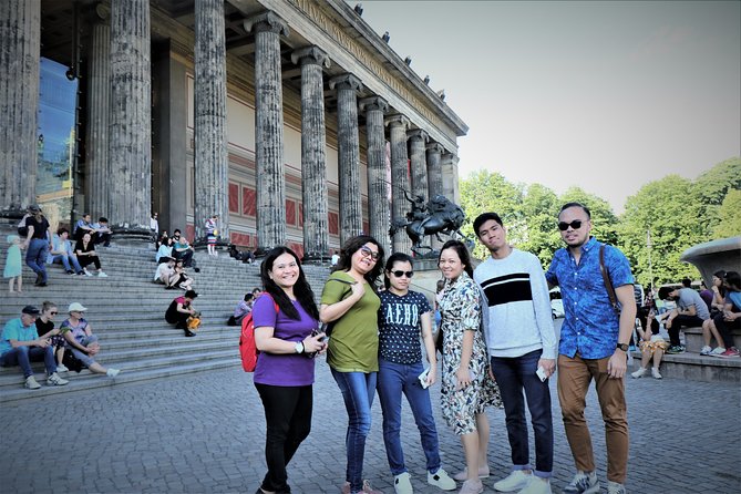 5hours: Guide, Chauffeur & Photographer in Berlin private Tour - Museum Island, Berlin Cathedral, and the Hackesche Höfe courtyard world