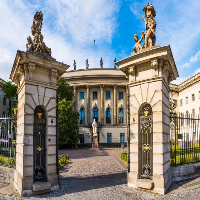 Albert Einstein in Berlin Private Guided Tour - The One Walk You Should Plan For: Potsdam Station to the Park