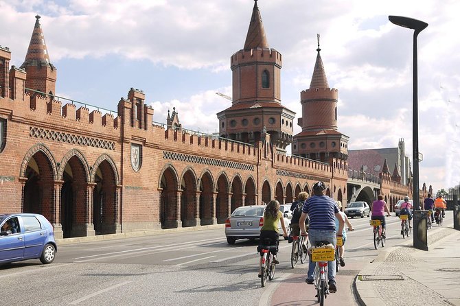 Alternative Berlin Bike Tour - Off the Beaten Tracks in Small Groups - East Side Gallery Stories, Oberbaum Bridge Views
