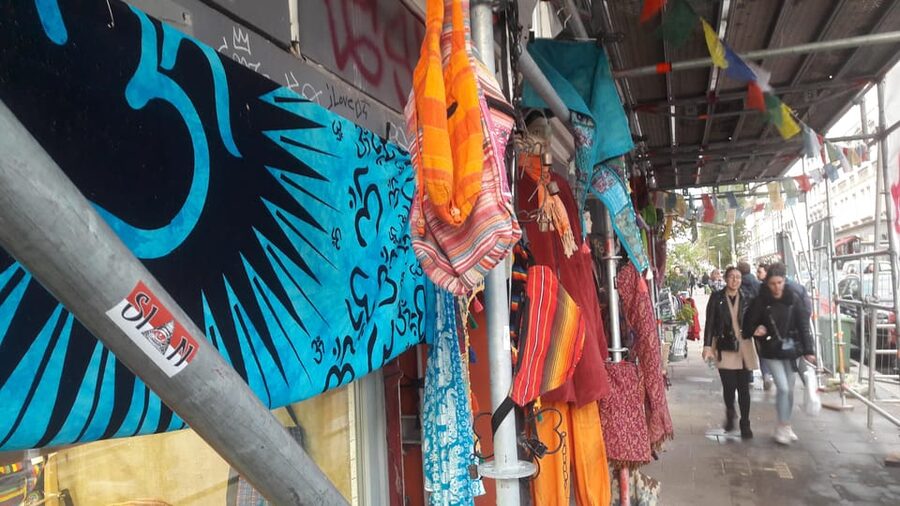 Alternative Berlin / Street art tour - Private group - Should you book this Alternative Berlin street art tour?