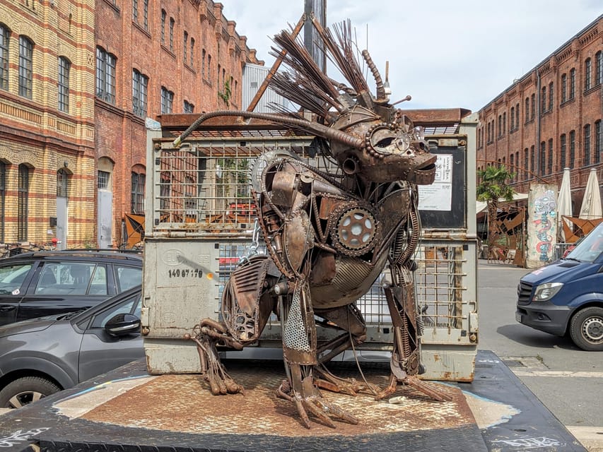 Alternative Berlin / Street art tour - Private group - Price and value: what $176 per group buys you