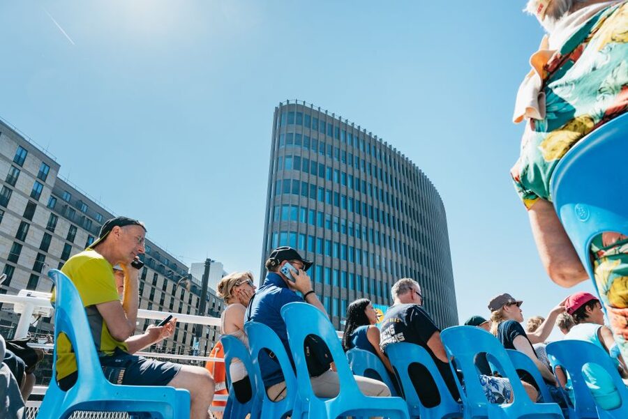 Berlin: 1-Hour City Tour by Boat with Guaranteed Seating - Who should book this cruise, and who might want a different option