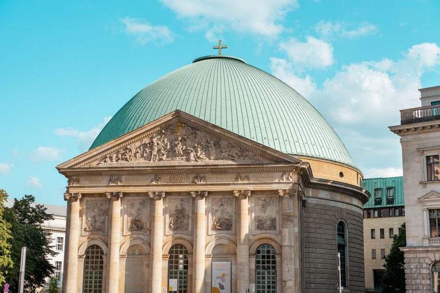 Berlin: 1-Hour Guided Tour of the Historic Center - What the 2 km walking really means for your day