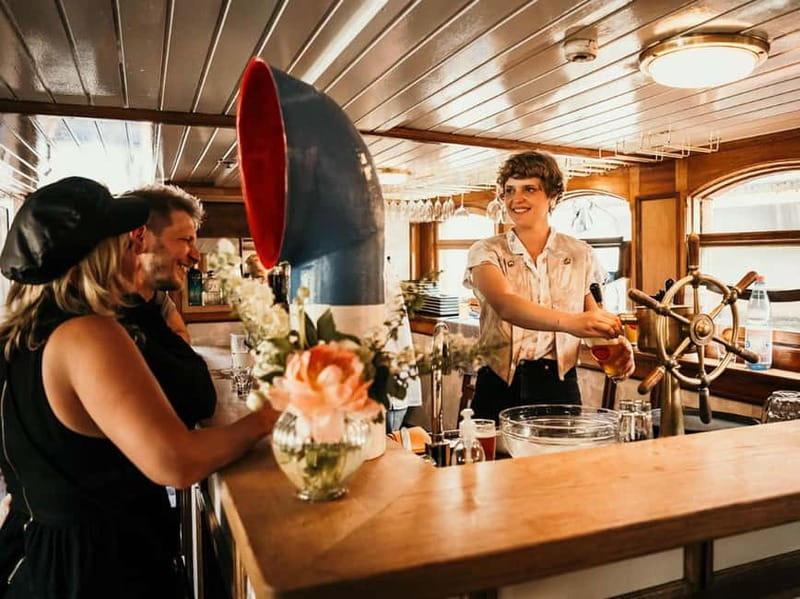 Berlin: 2.5-Hour Beer & Sunset Sightseeing Boat Cruise - Key highlights you will feel right away