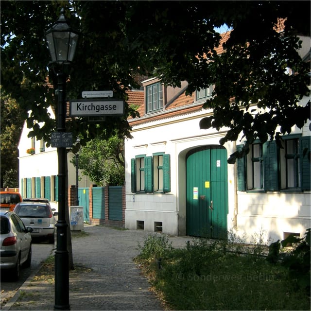 Berlin: 2.5-Hour Neighborhood Tour of Neukölln - Richardplatz: a village-feel in the middle of a big city
