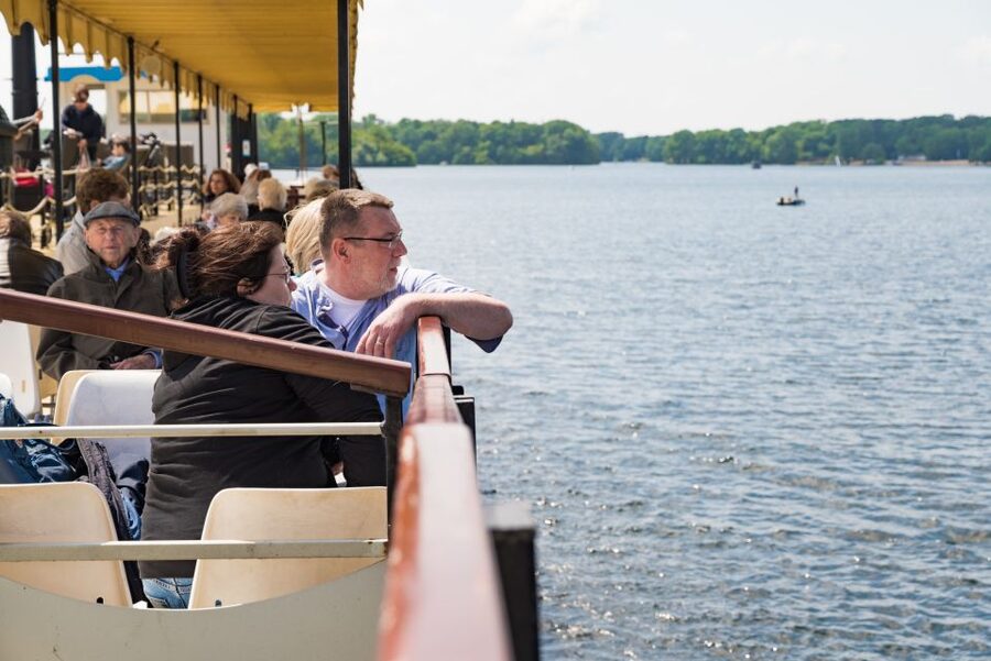 Berlin: 2-Hour Lake Oberhavel Cruise from Tegel - On board: comfort, service, and how to handle rain