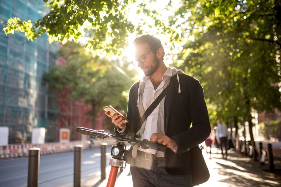 Berlin: 3-H Top Sights Guided E-Scooter Tour - Guide quality, and why the name you get can matter