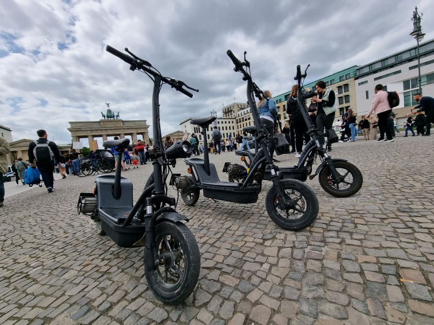 Berlin: 3-H VIP Private E-Scooter Highlights Tour - Entering Berlin by scooter, not bus
