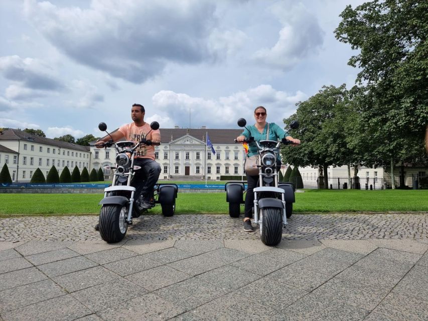 Berlin: 3-Hour Guided Small Group Fat Tire E-Scooter Tour - Checkpoint Charlie: Classic Photo Time, Done Simply
