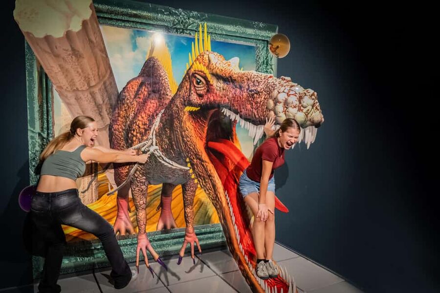 Berlin: 3D TrickArt Museum - Tickets - First steps inside: how the photo magic starts