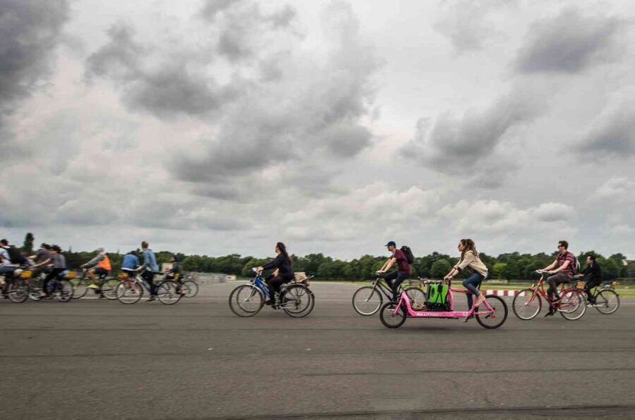 Berlin: 48-Hour or 72-Hour Bike Rental - Tempelhofer Park and Treptower Park: cycling breaks that feel like a win