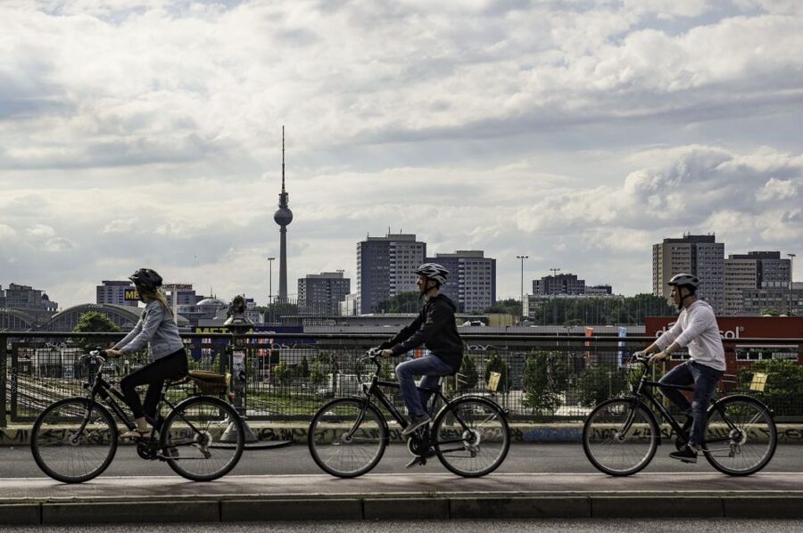 Berlin: 48-Hour or 72-Hour Bike Rental - Pick-up and return that do not steal your time
