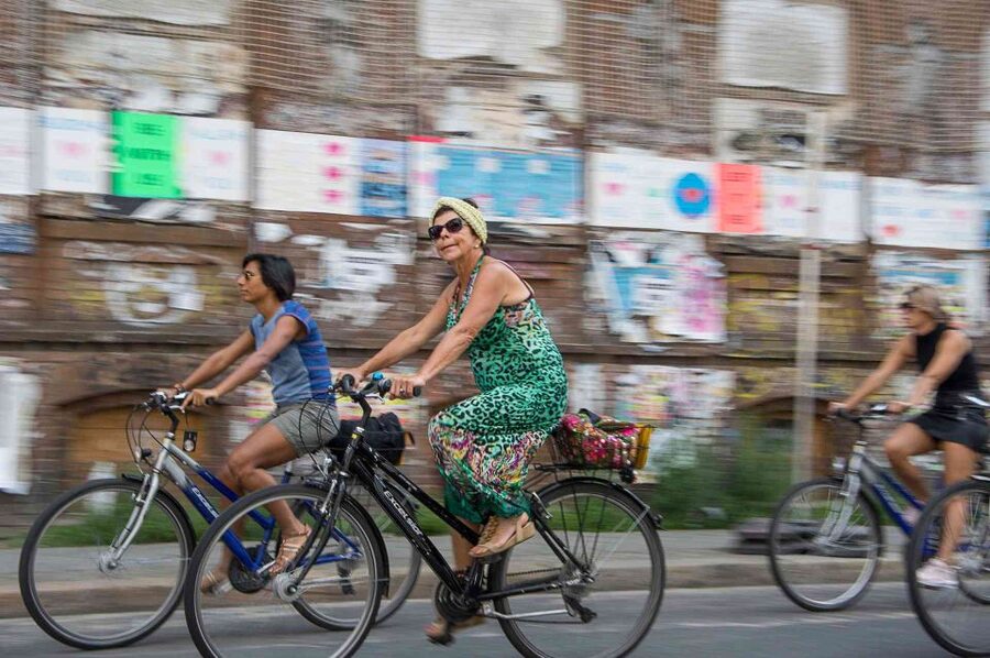Berlin: 48-Hour or 72-Hour Bike Rental - The bike and gear: why the extras feel worth it