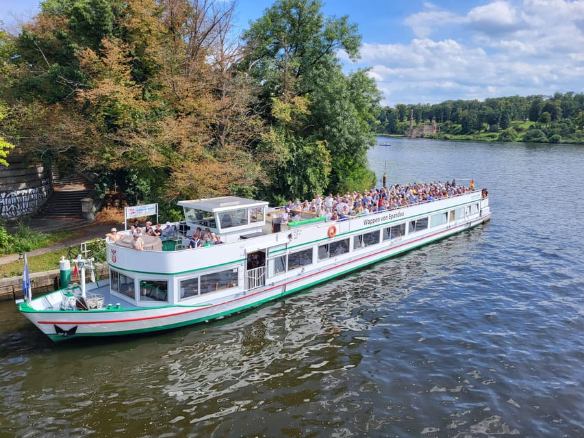 Berlin: 7 Lakes Boat Tour through the Havel Landscape - Grunewald, Imchen Island, and Schwanenwerder: the nature-and-villas stretch