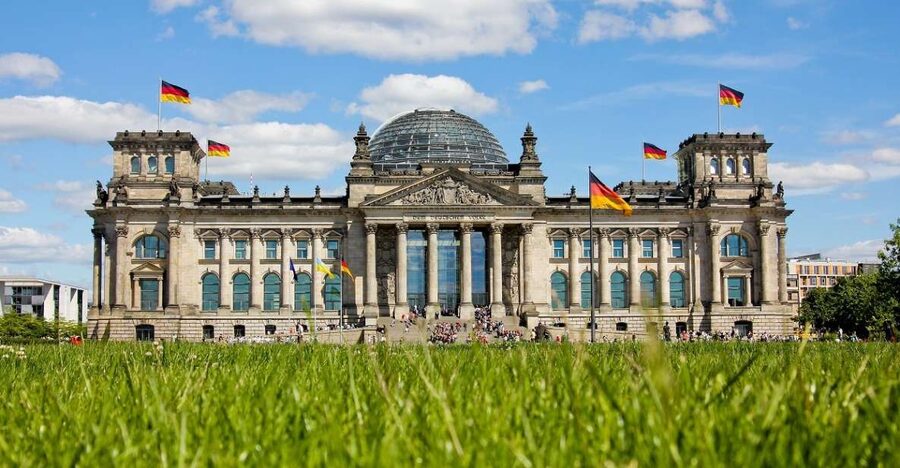 Berlin and Hamburg: Shore Excursion Tour Package - Berlin from Warnemünde: a 12-hour hit of the capital