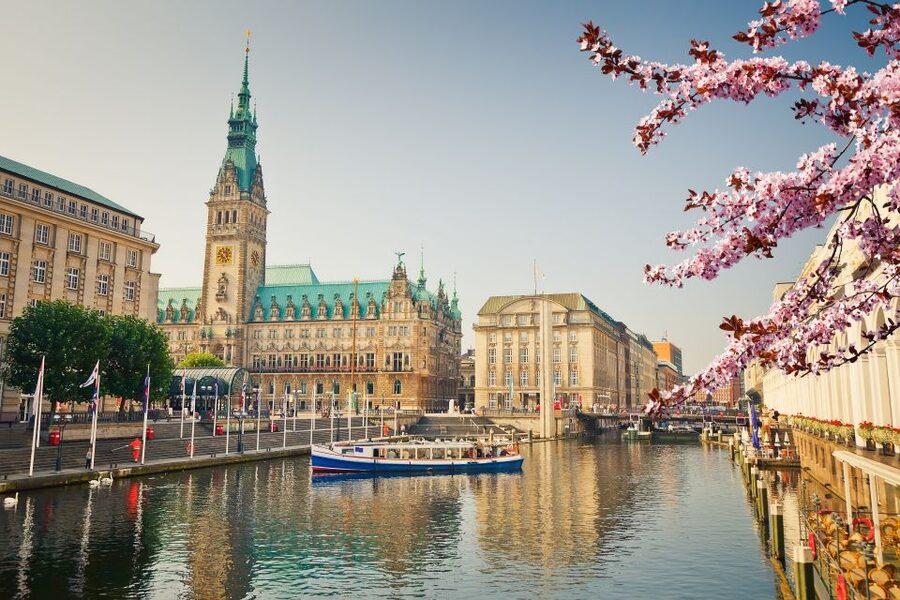 Berlin and Hamburg: Shore Excursion Tour Package - Landmark-by-landmark: what to notice (and what to skip)
