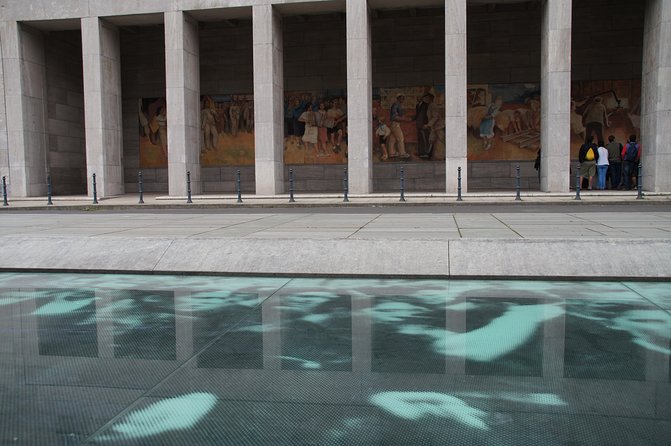 Berlin and National Socialism: Berlin under Nazism - Memorial to the Sinti and Roma Victims: Remembering the Porraimos