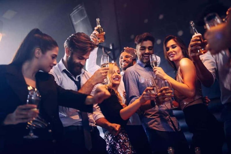 Berlin Bachelor(ette) Party with Night PubCrawl - Key takeaways before you book