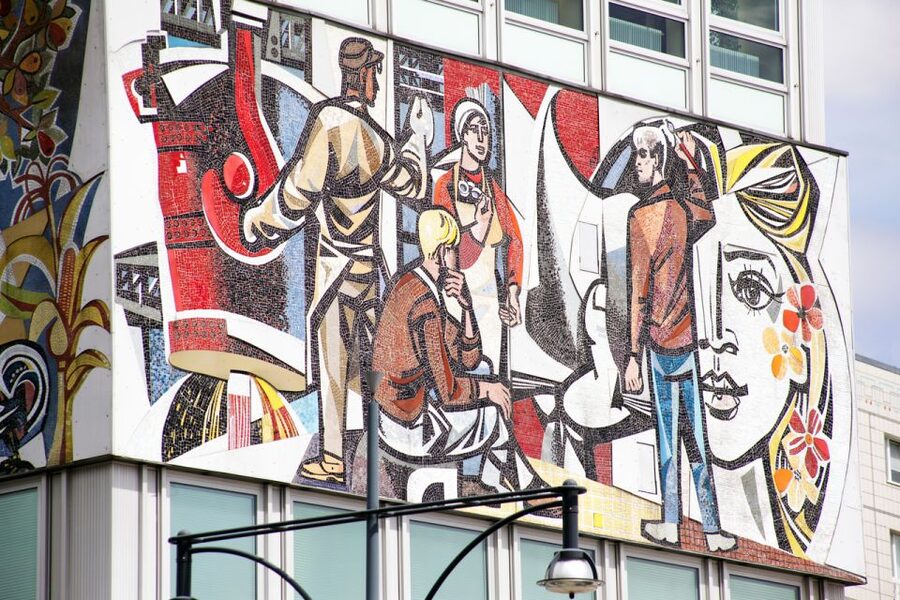 Berlin: Berlin Wall and the Cold War Walking Tour - Key highlights to expect