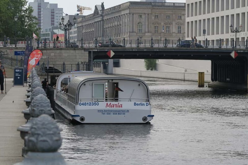 Berlin: Boat Sightseeing Cruise with Audioguide - How the route feels: calm, scenic, and photo-friendly