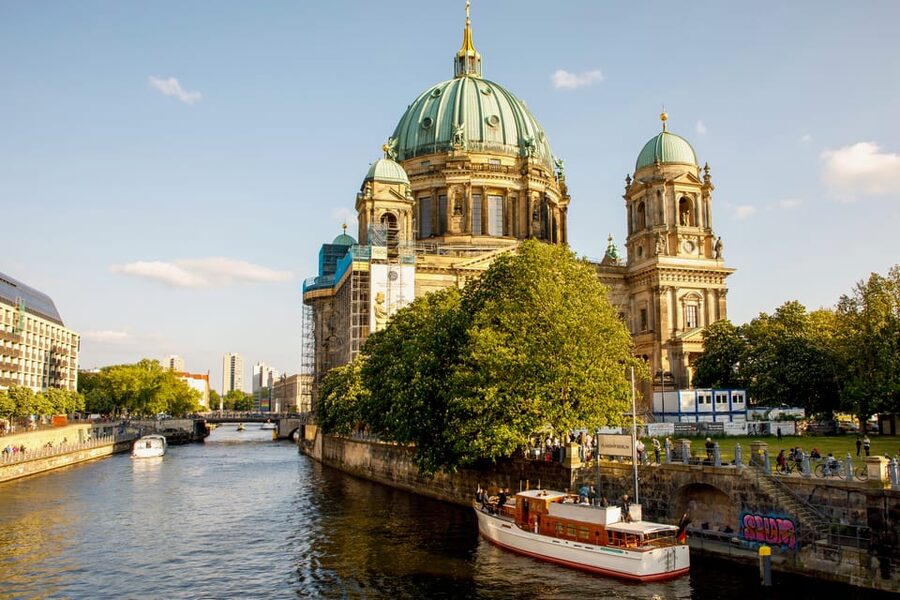Berlin: Boat Sightseeing Tour on Electric Motor Yacht - Is $44 Good Value for Berlin? Yes, If You Want a Quiet Highlight Cruise