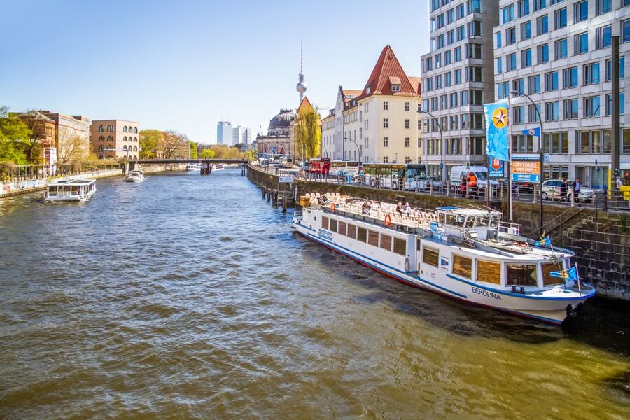 Berlin: Boat Tour Along the River Spree - Key things I’d watch for before boarding