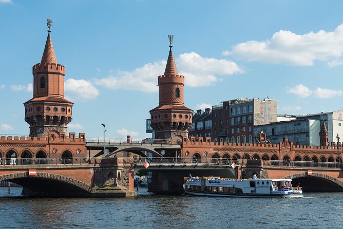 Berlin Center Food Tour with 8+ Authentic Local Tastings - Stop-by-stop: street art courtyards, hidden passages, and the Wall at the end