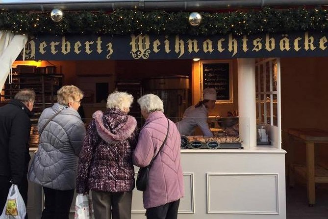 Berlin Christmas Markets with Culinary Tour - Gendarmenmarkt first: Glühwein, classic stalls, and a top-tier start