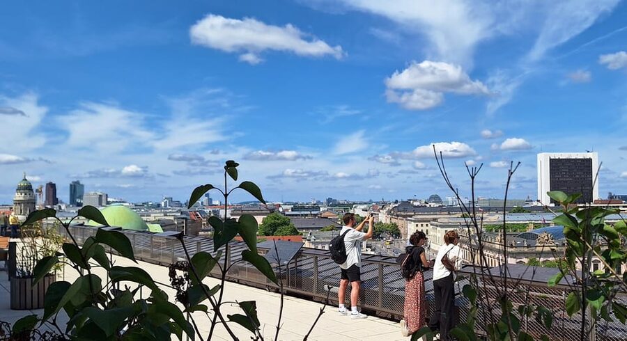 Berlin: City Highlights Express & Panorama Roof Terrace - Humboldt Forum and Berlin Palace: Royal Berlin in walking distance