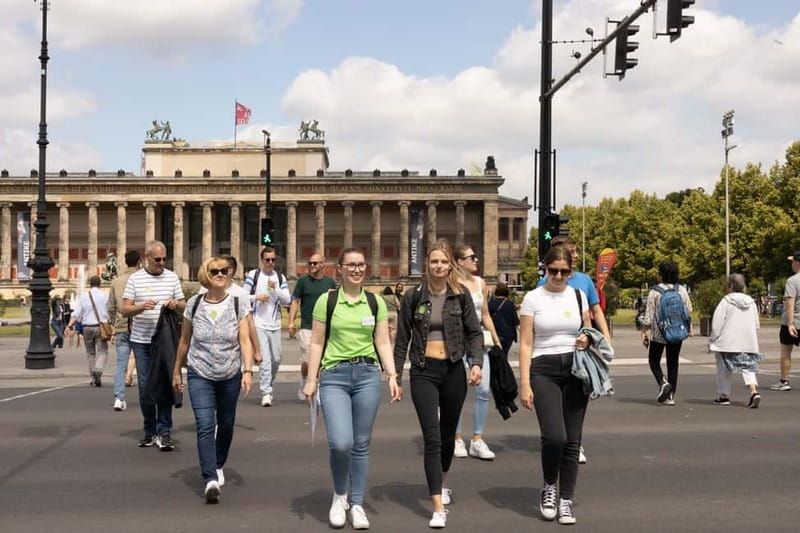 Berlin: City tour - Best of Berlin - Starting at Potsdamer Platz, With the Wall in View