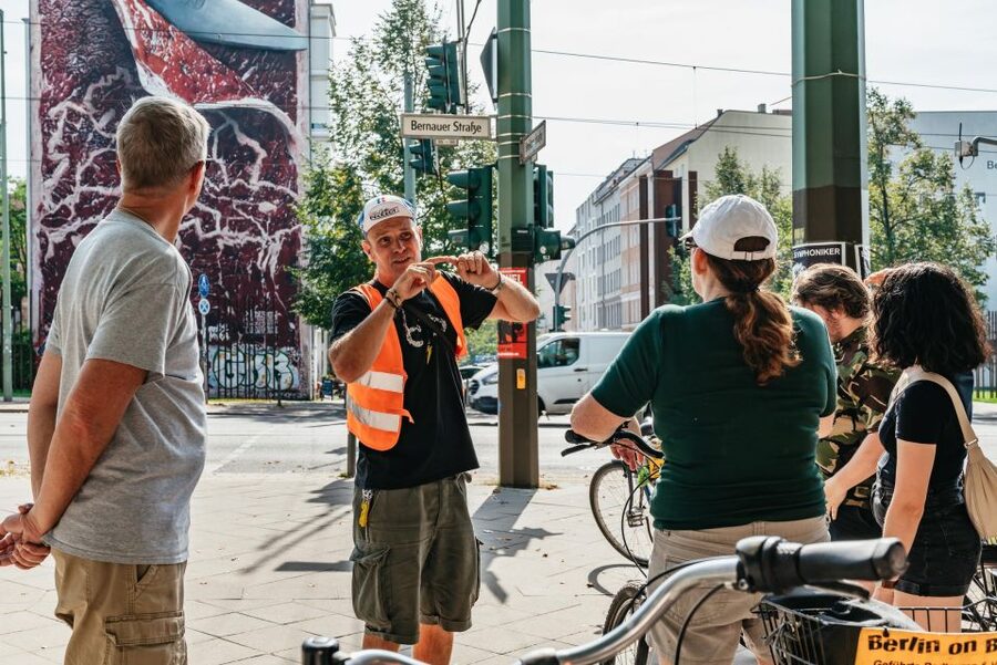 Berlin: Cold War Era History Guided Bike Tour - Riding to Brandenburg Gate: 18th-Century Origins Meet 20th-Century Reality