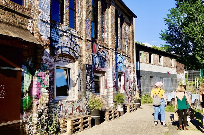 Berlin Craft Beer & Cultural Tour With Snack - Stop 2 at RAW Gelände: the 30-minute night-world that feels like Berlin