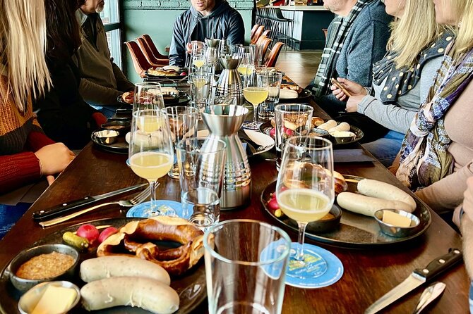 Berlin Craft Beer & Cultural Tour With Snack - Why the guides make or break a beer tour, and here they matter