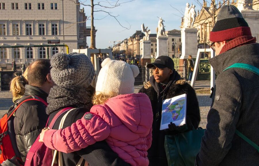 Berlin: Decolonial Berlin Castle/ Humboldt Forum Guided Tour - Duration and logistics that affect your comfort
