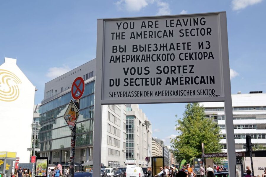 Berlin: Discover Berlin Walking Tour - Berlin Wall Escape Stories and the Road Toward 1989