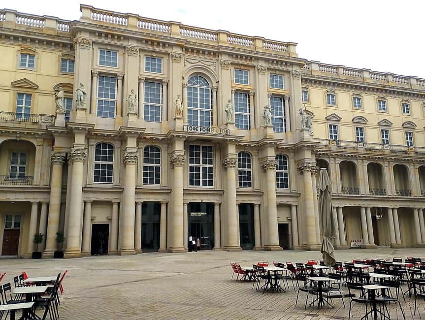 Berlin: East and West Wall Tour by Bike with a Guide - Mitte highlights: Berlin’s center, from Alte Münze to Nikolaiviertel