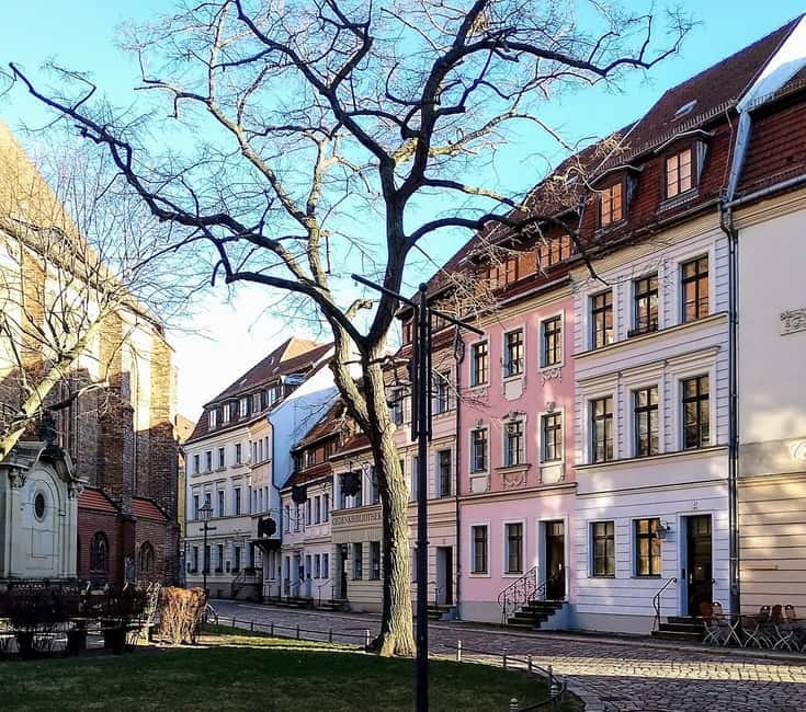 Berlin: East and West Wall Tour by Bike with a Guide - Where you start at Cotheniusstraße and why it’s a smart base