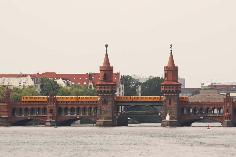 Berlin: East Side Gallery Spree Cruise in a Solar Catamaran - Price and Time: What $27 Buys You in Berlin