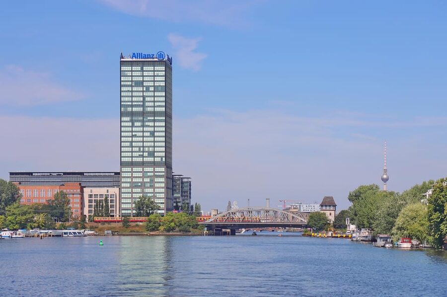 Berlin: East Side Gallery Spree Cruise in a Solar Catamaran - Practical Advice for a Better Cruise Day