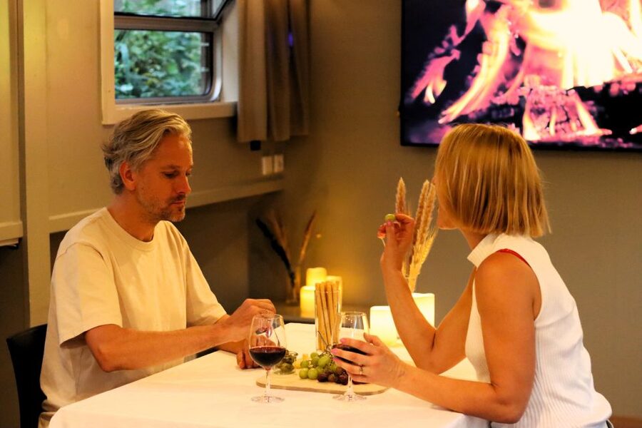 Berlin: Evening Boat Cruise – Romance & Moonlight - Why this Spree cruise feels romantic, even if you’re not into boat stuff