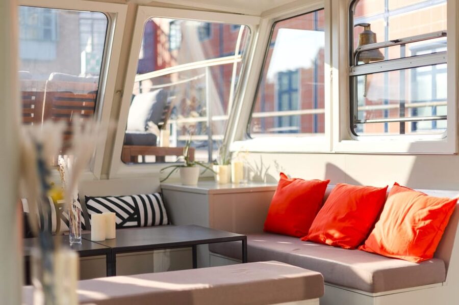 Berlin: Evening Boat Cruise – Romance & Moonlight - Price and value: is $37 worth it?