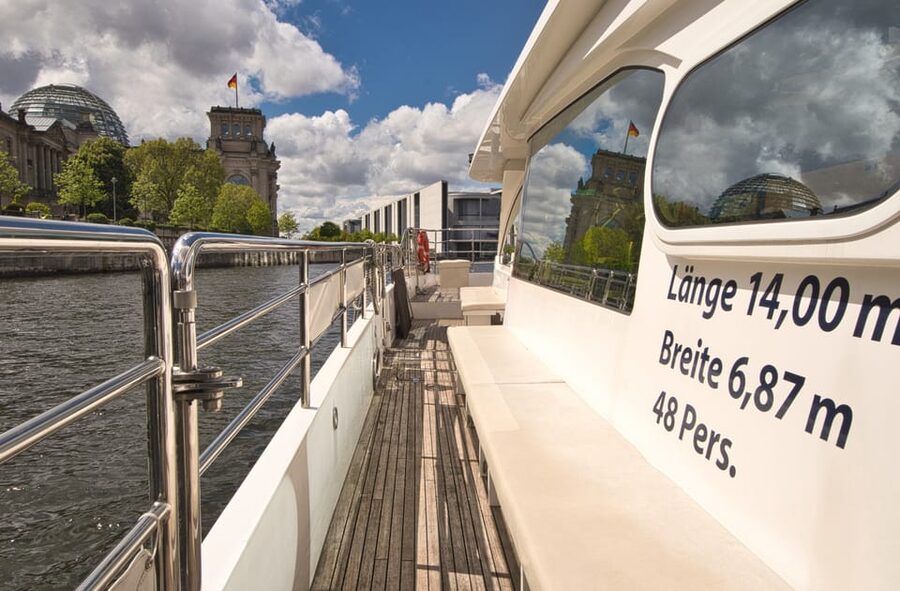 Berlin: Exclusive Boat Tour on a Solar-Powered Catamaran - Getting on board in Berlin: location, timing, and what to bring