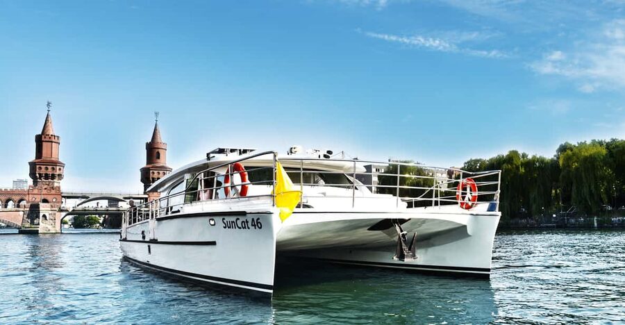 Berlin: Exclusive Boat Tour on a Solar-Powered Catamaran - The exact sights you’ll glide past, from Oberbaumbrücke to the pregnant oyster