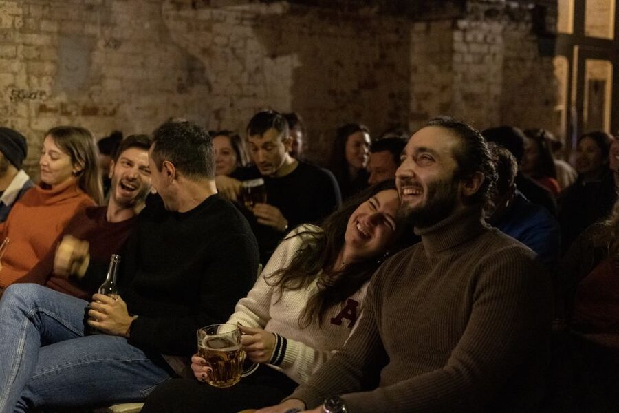 Berlin: Expats in Berlin Comedy Show Ticket - What Happens When the Show Starts in a Close-Up Berlin Room