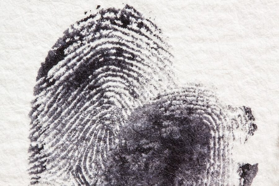 Berlin Friedrichshain: Outdoor Crime Mystery Tour - Outdoor Means Real Life: Wear Comfort First